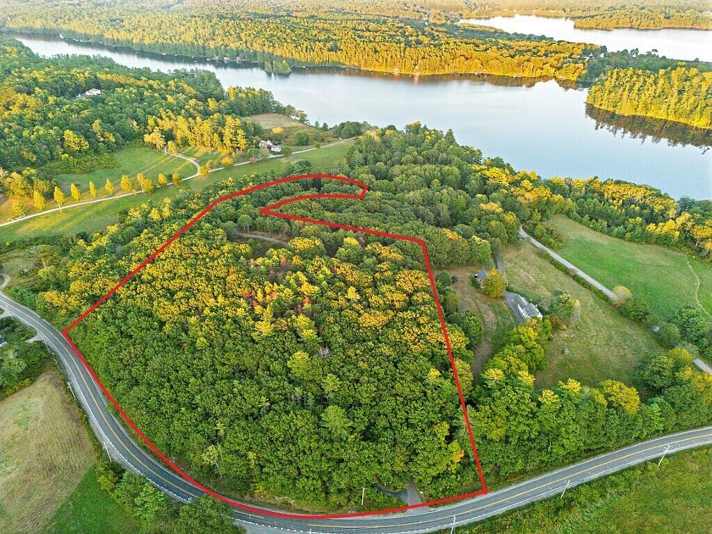 26 Lake Meadow Lane Newcastle ME 04553