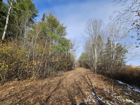 M5, L87-1 Main Street Palmyra ME 04965