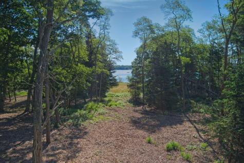 Lot 4d Ferry Road Islesboro ME 04848