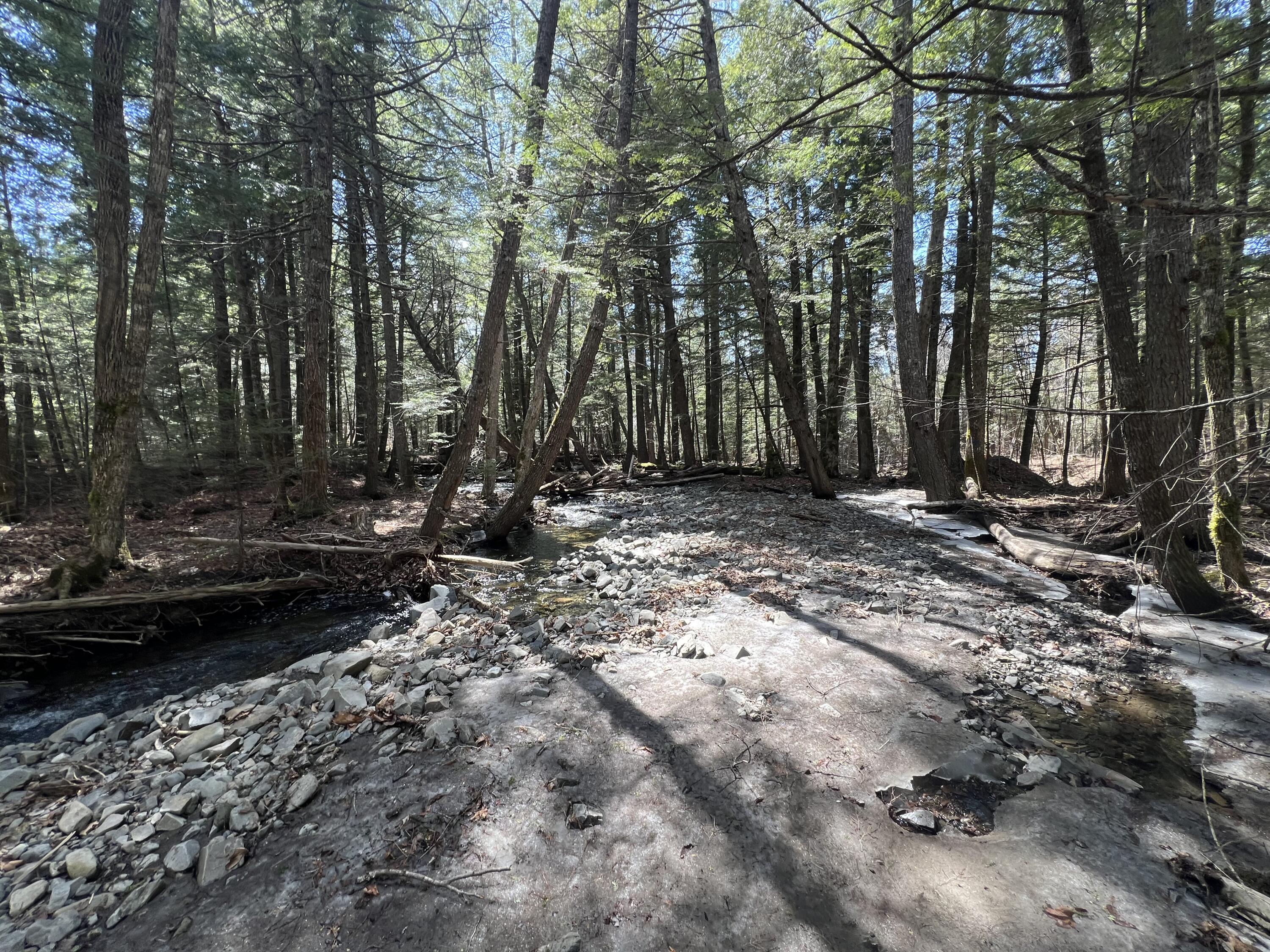 025-026 Between Goodrich N Mahoney Hil Bingham ME 04920