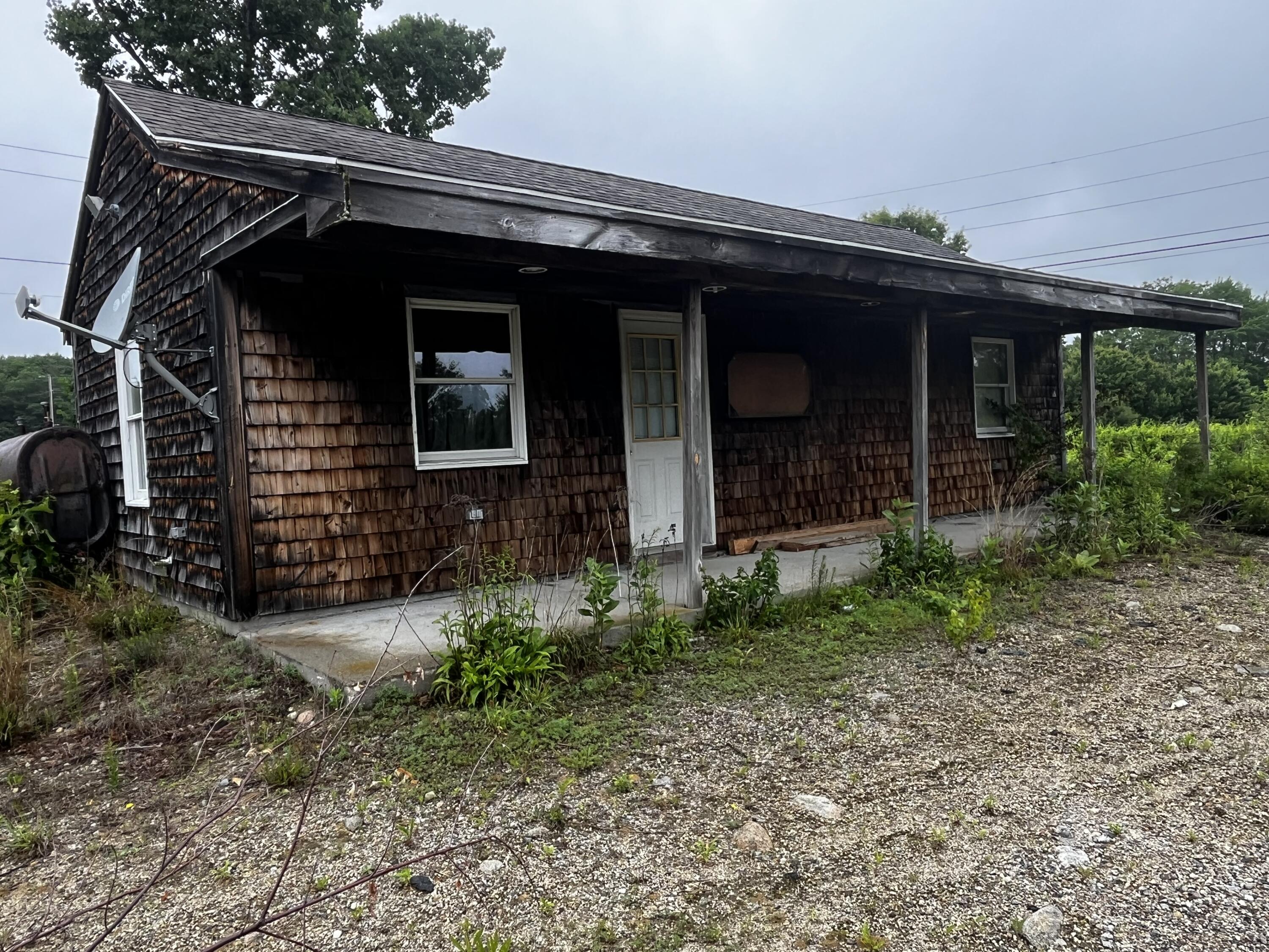 19 Day Road Lyman ME 04002