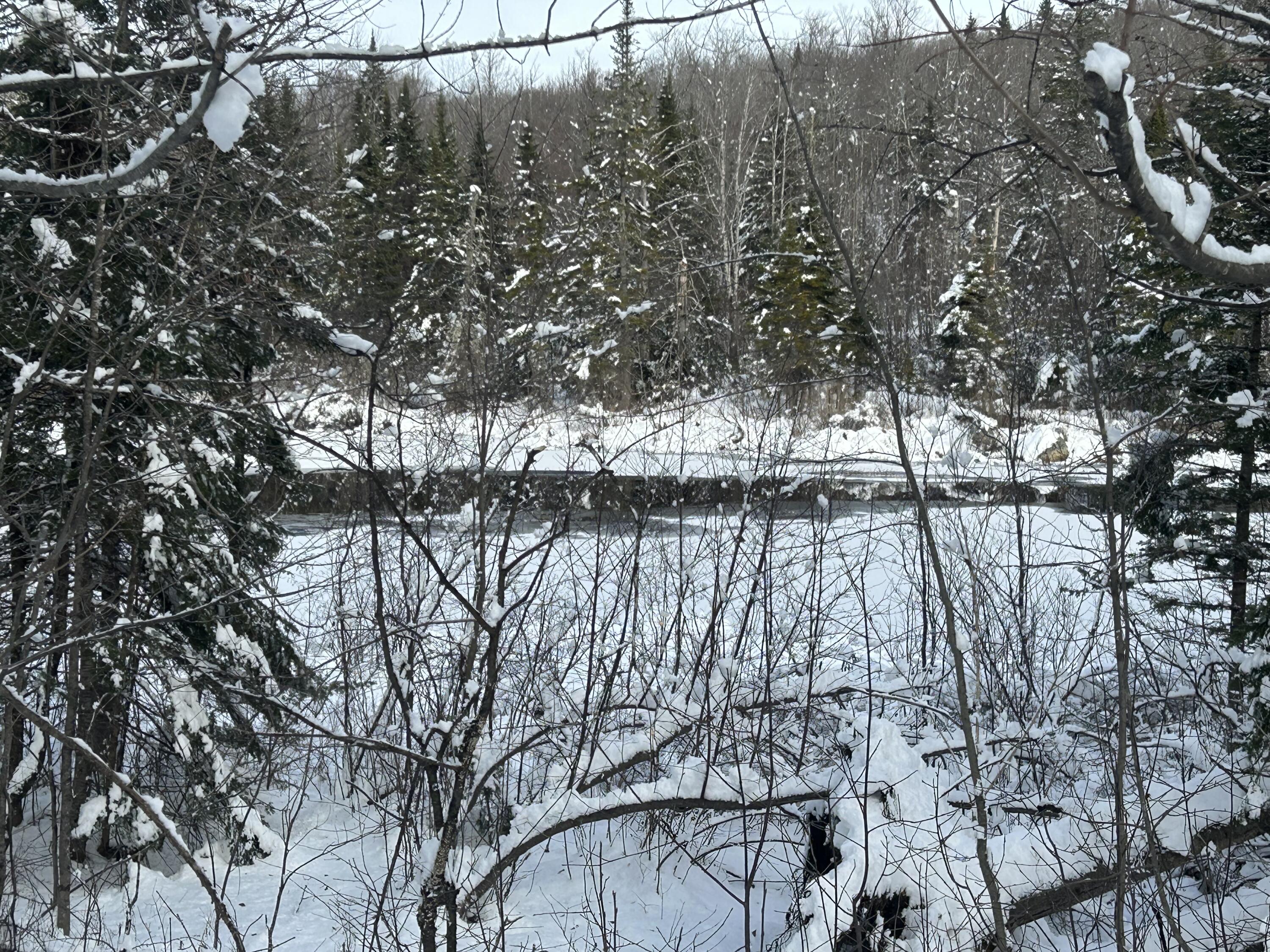 M10l16-8 Kingsbury Road Wellington ME 04942