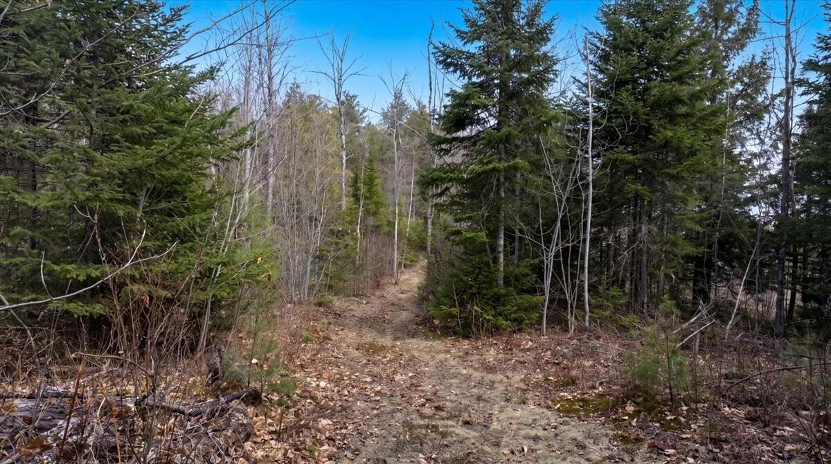 28 Trinity Way Monmouth ME 04259