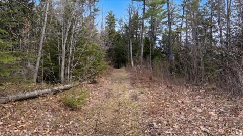 28 Trinity Way Monmouth ME 04259