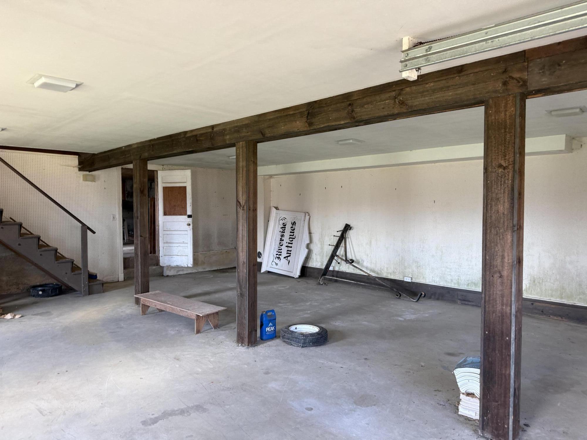 865 N Main Street Winterport ME 04496