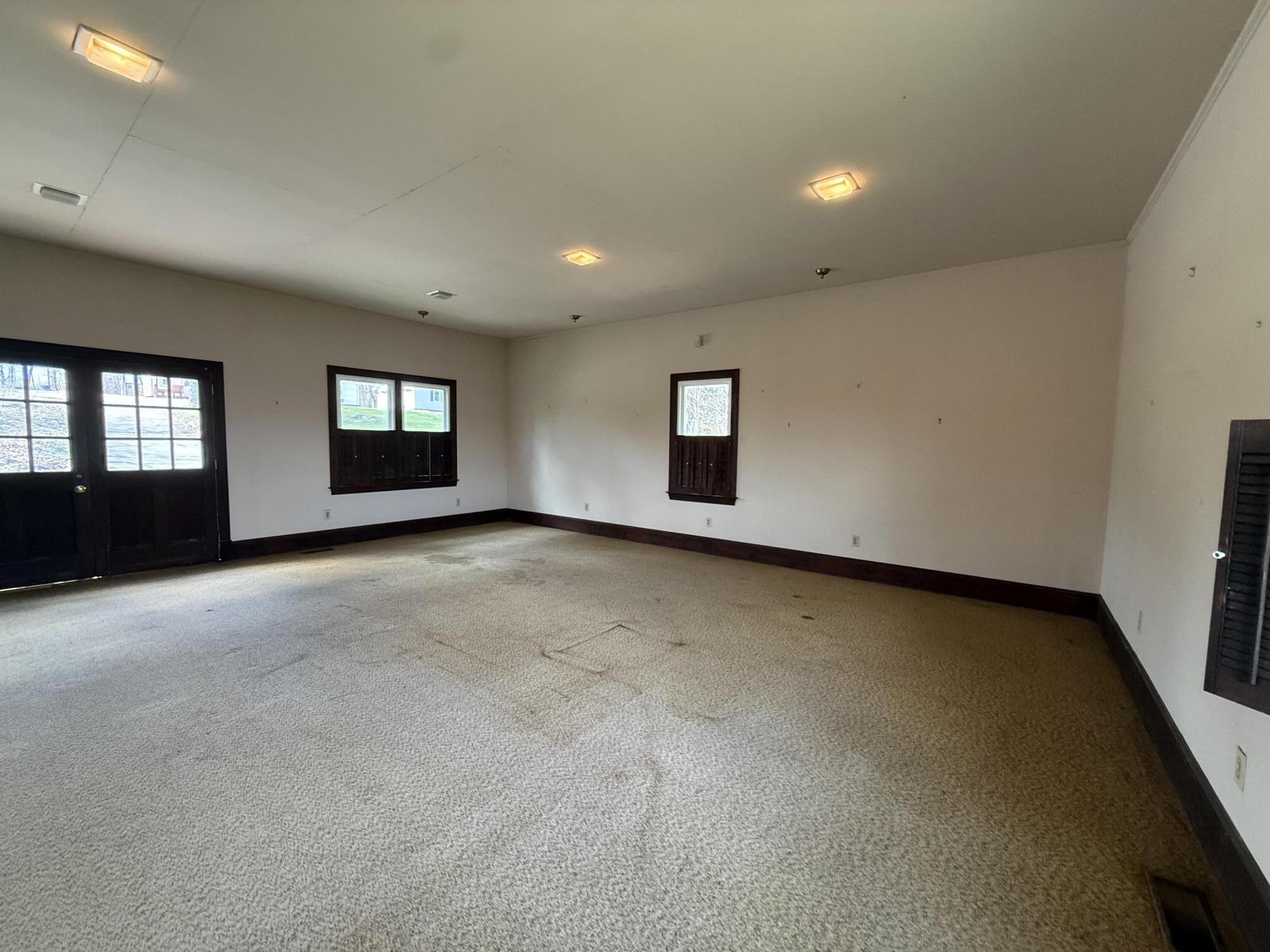 865 N Main Street Winterport ME 04496