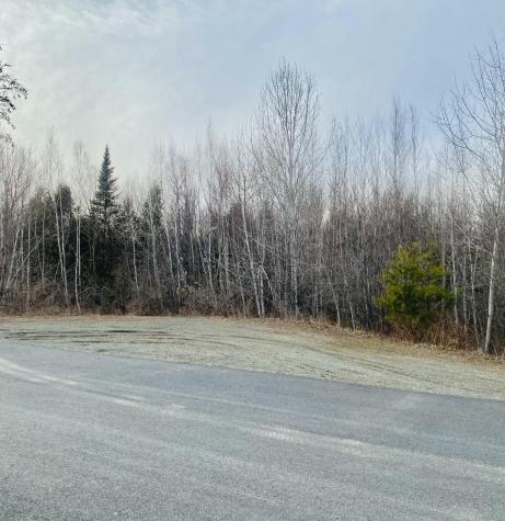 31 Drew Lane Newport ME 04953