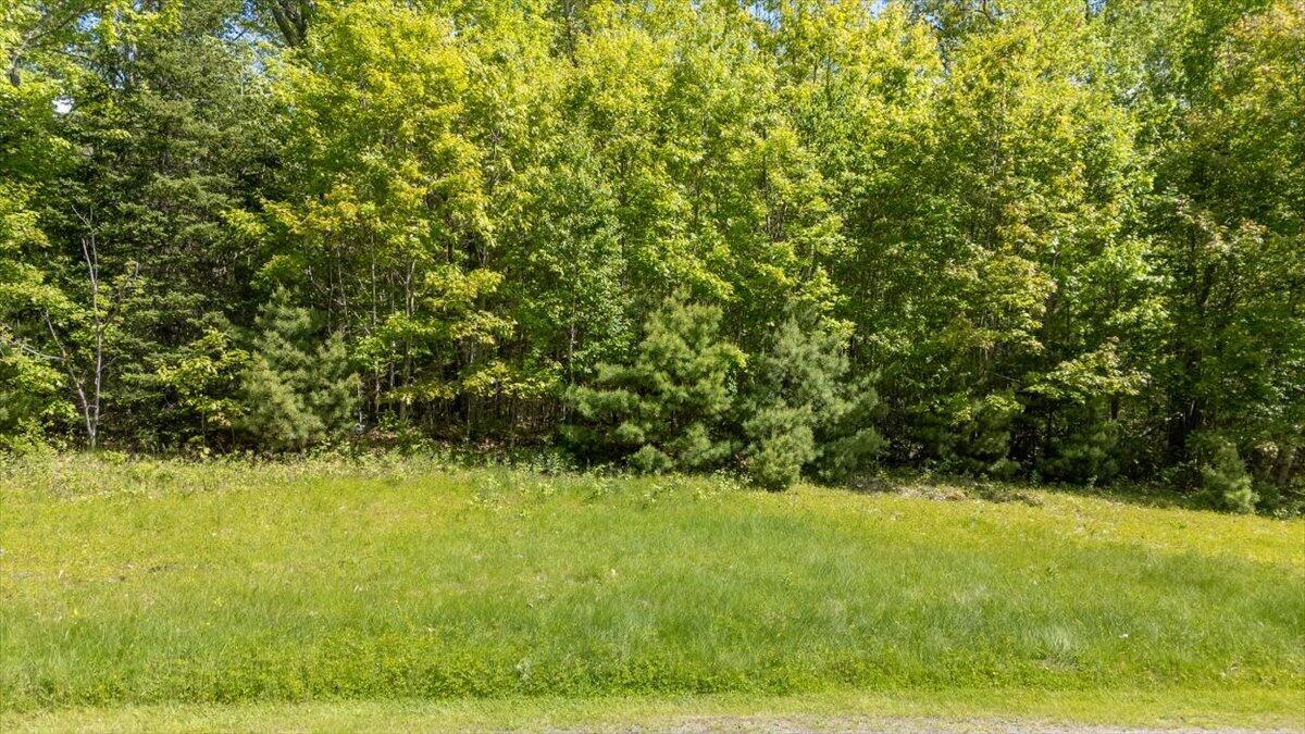 31-2 Nissen Farm Lane Damariscotta ME 04543