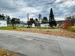 102 Dwelley Avenue Dover-foxcroft ME 04426