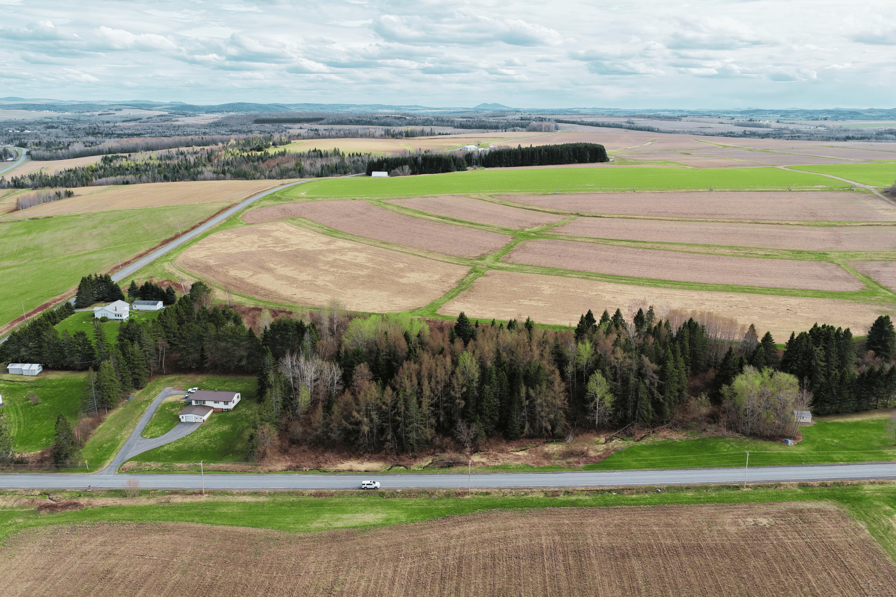 M10 L9e Noyes Road Limestone ME 04750