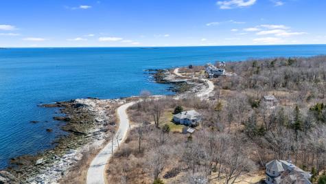 736 Seashore Avenue Portland ME 04108