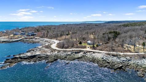 736 Seashore Avenue Portland ME 04108