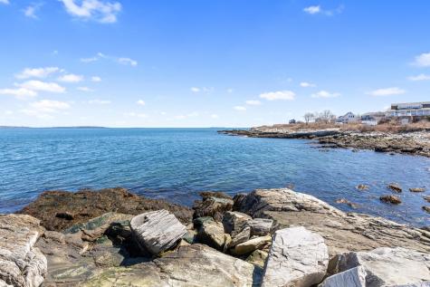 736 Seashore Avenue Portland ME 04108