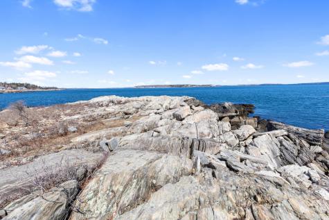 736 Seashore Avenue Portland ME 04108