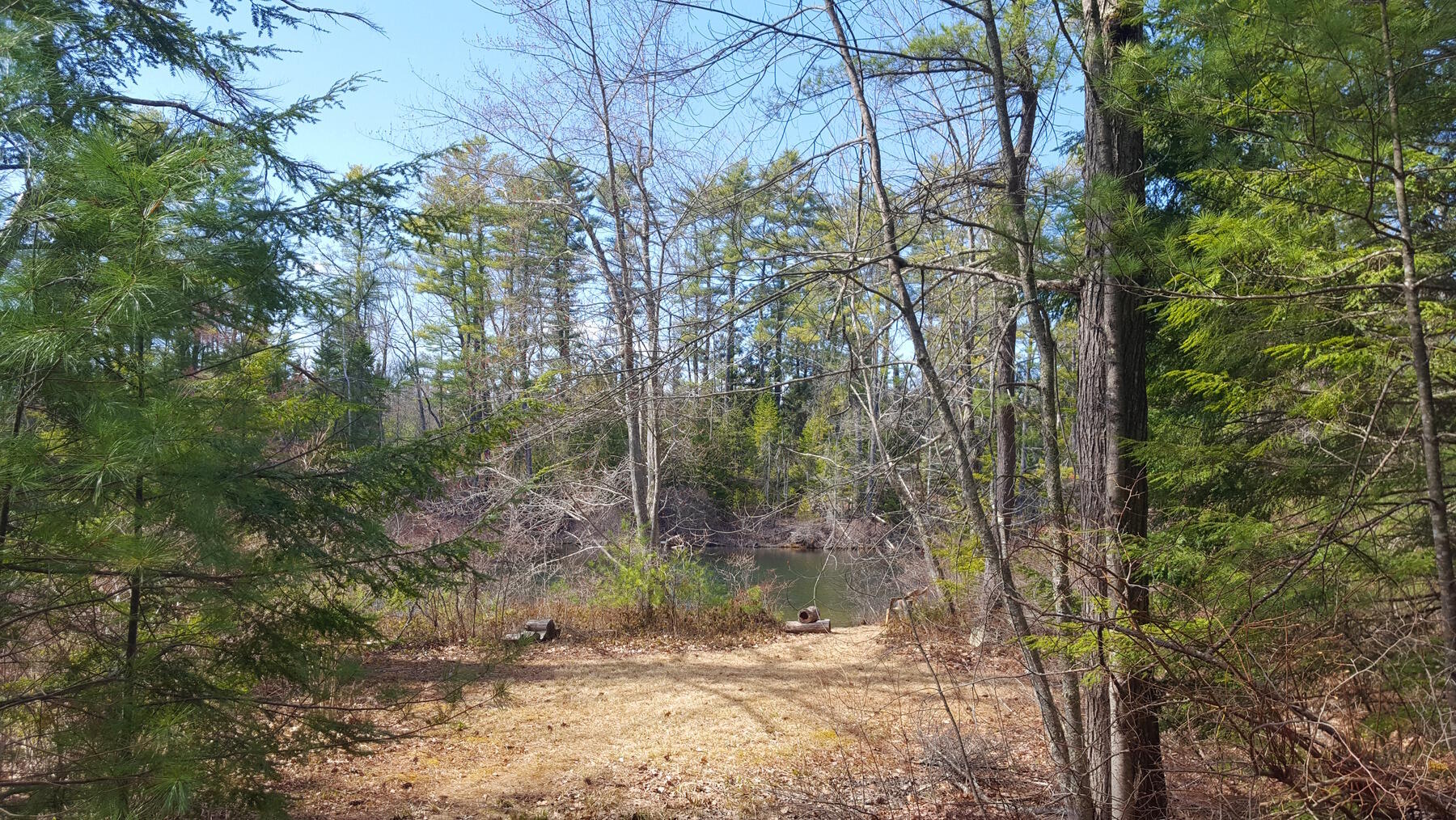 594 River Road Windham ME 04062