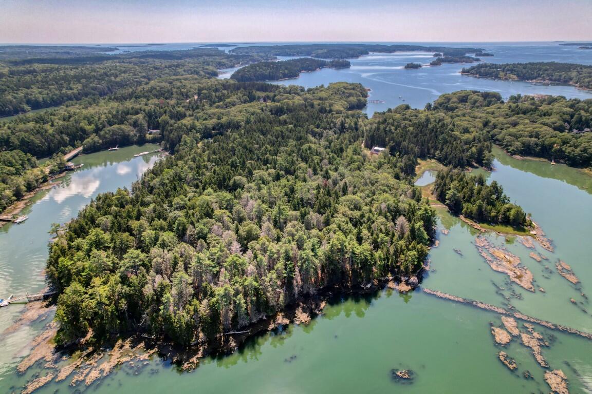 44-4 Windrush Lane Boothbay ME 04537