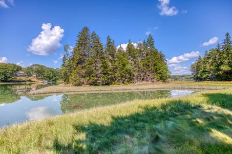 44-4 Windrush Lane Boothbay ME 04537