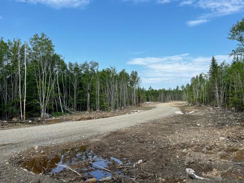 6 Overlook Drive Lincoln ME 04457