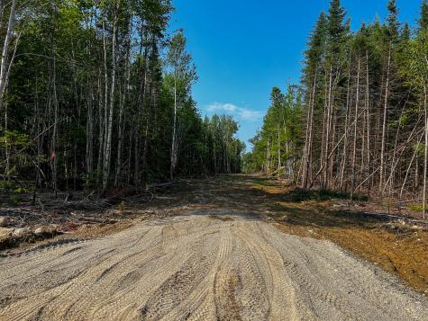 6 Overlook Drive Lincoln ME 04457