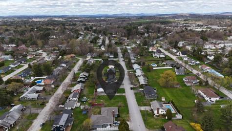 21 Ventura Street Lewiston ME 04240