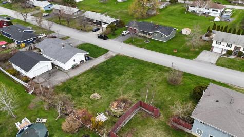 21 Ventura Street Lewiston ME 04240