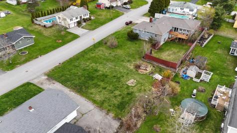 21 Ventura Street Lewiston ME 04240