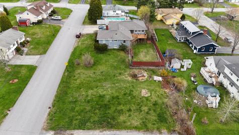21 Ventura Street Lewiston ME 04240