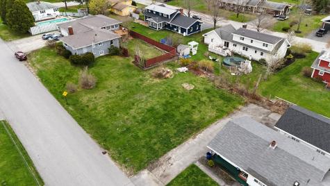 21 Ventura Street Lewiston ME 04240