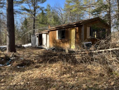 26 Eastman Hill Road Porter ME 04068