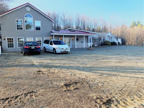 99 Avenue Road Wales ME 04280