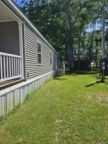11 Primrose Lane Brunswick ME 04011