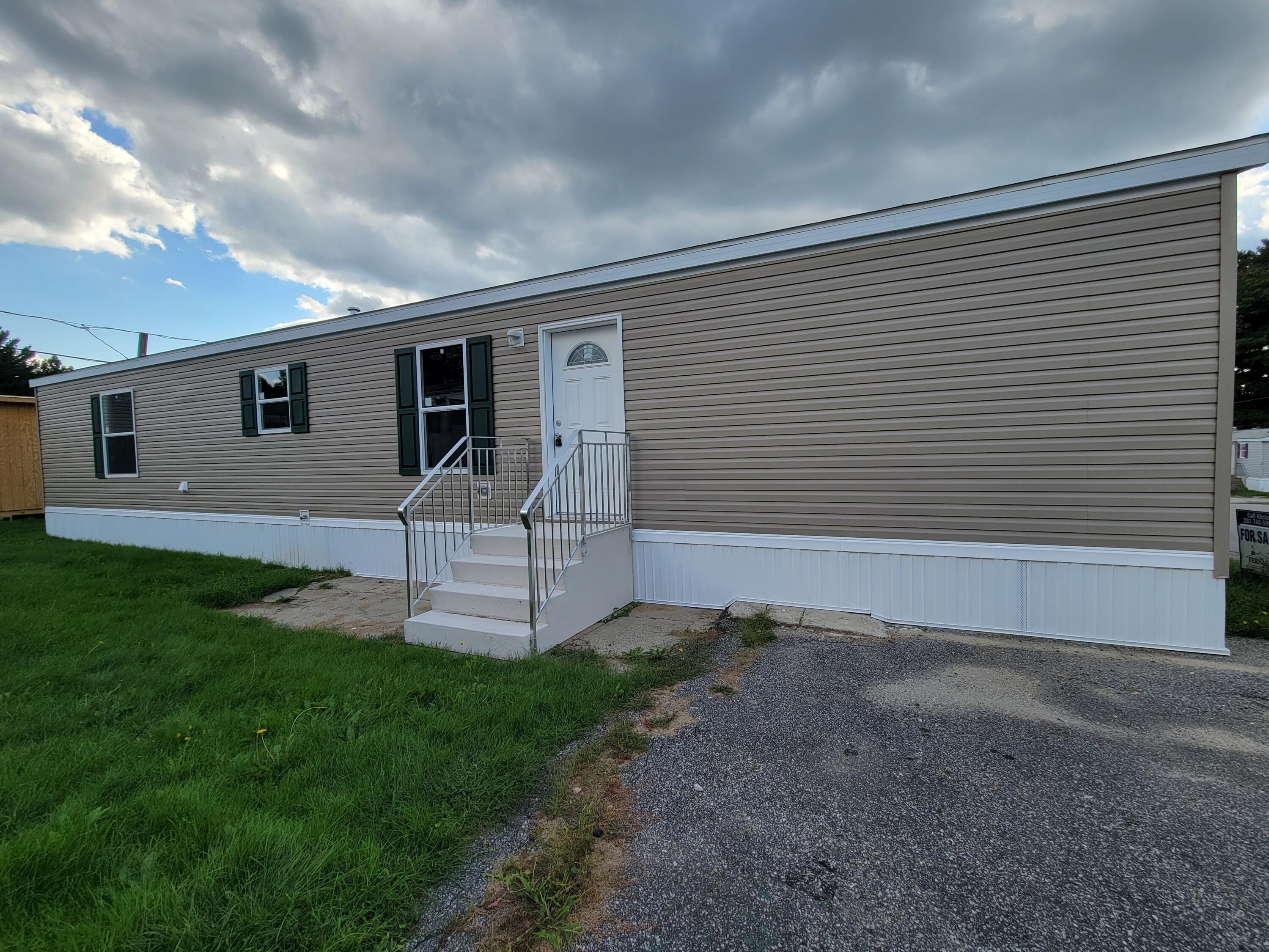 7 Lexis Lane Auburn, ME