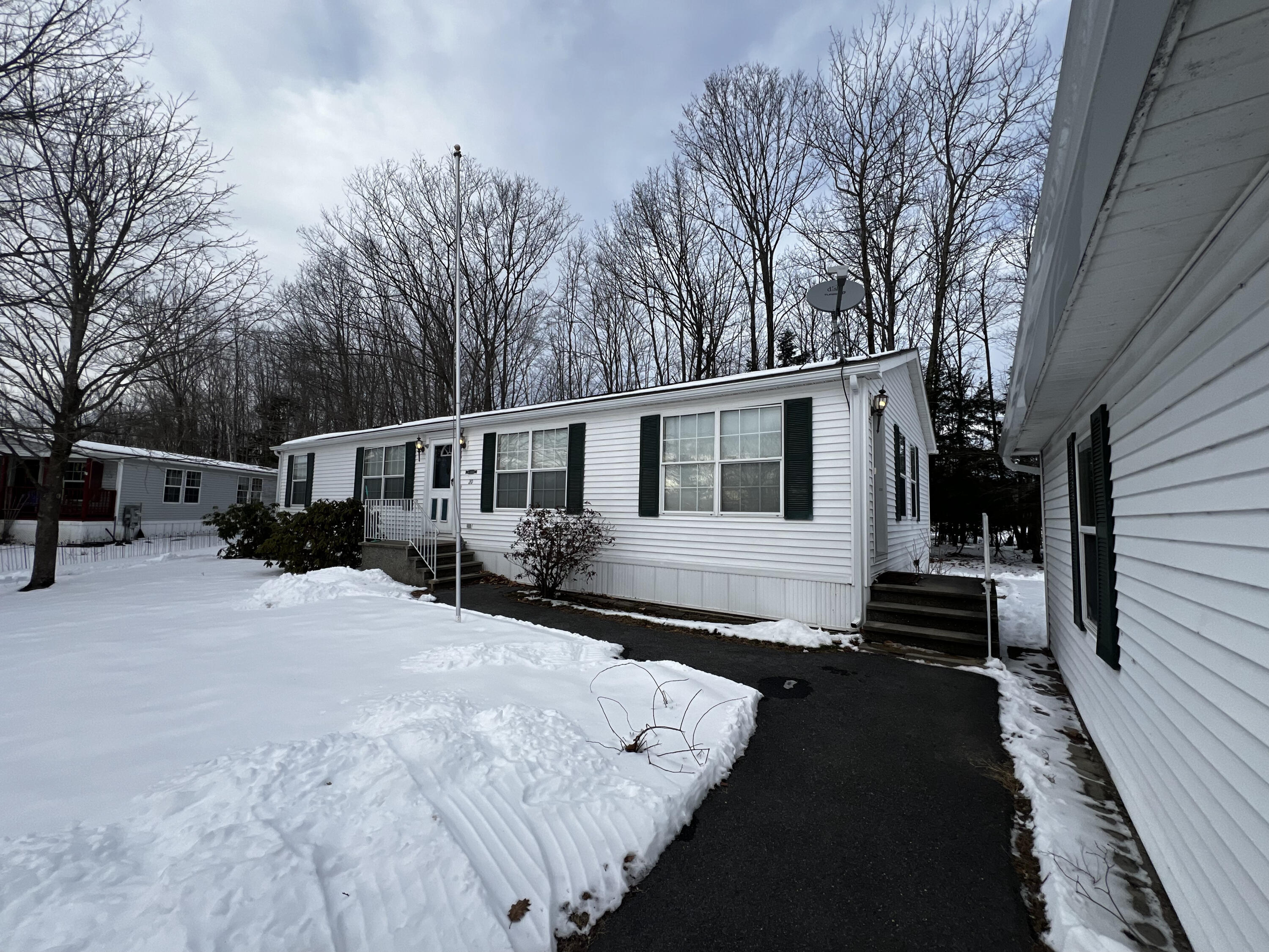 20 Buttercup Circle Auburn ME 04210