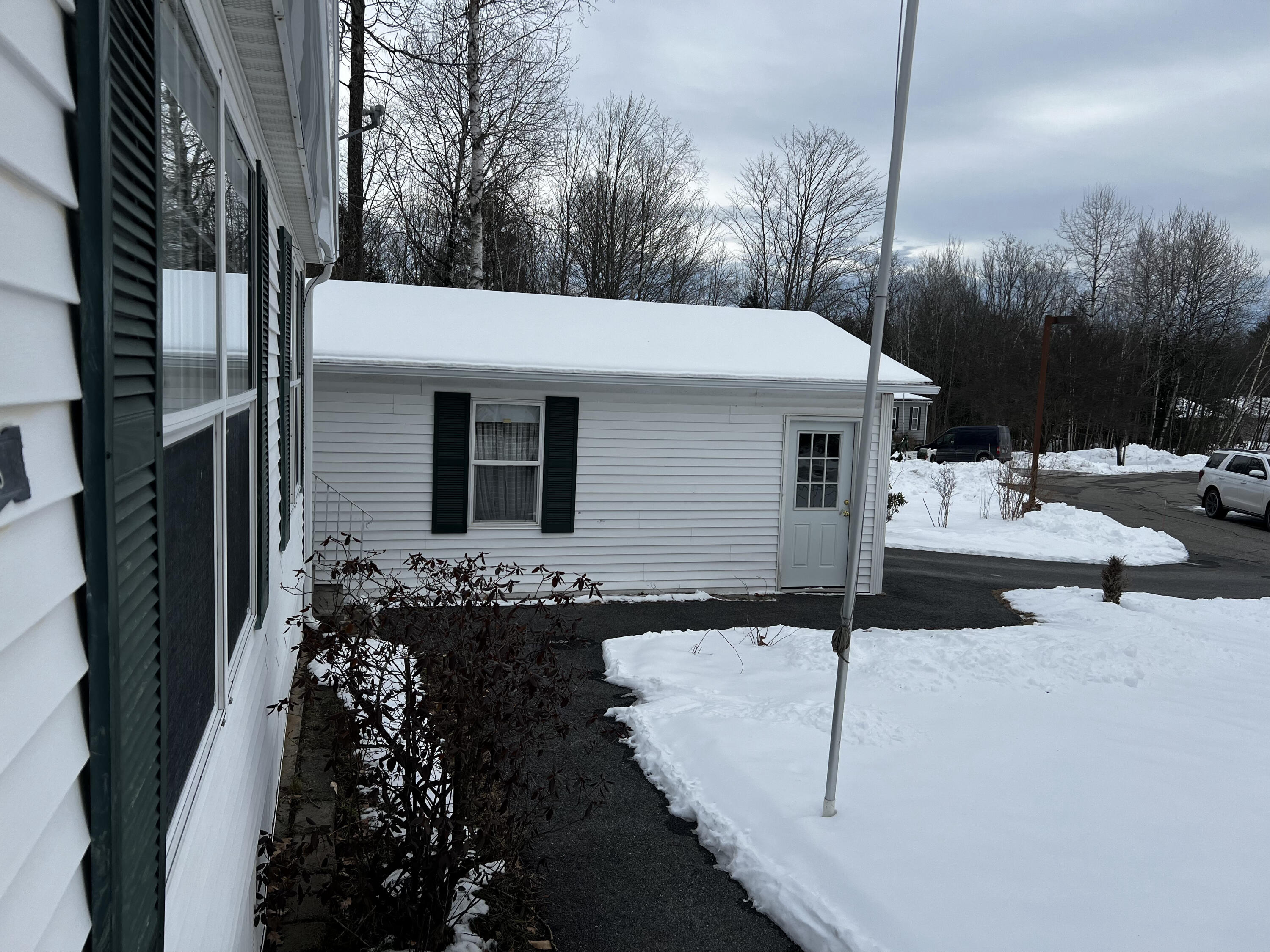 20 Buttercup Circle Auburn ME 04210