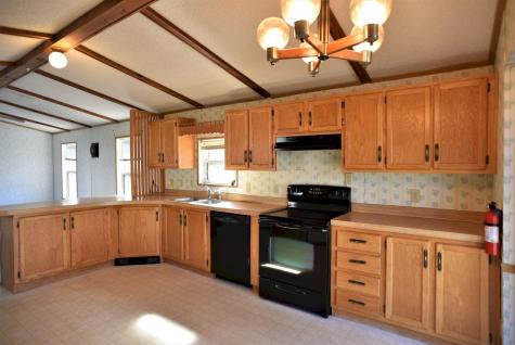 22 Houghton Street Madison ME 04950