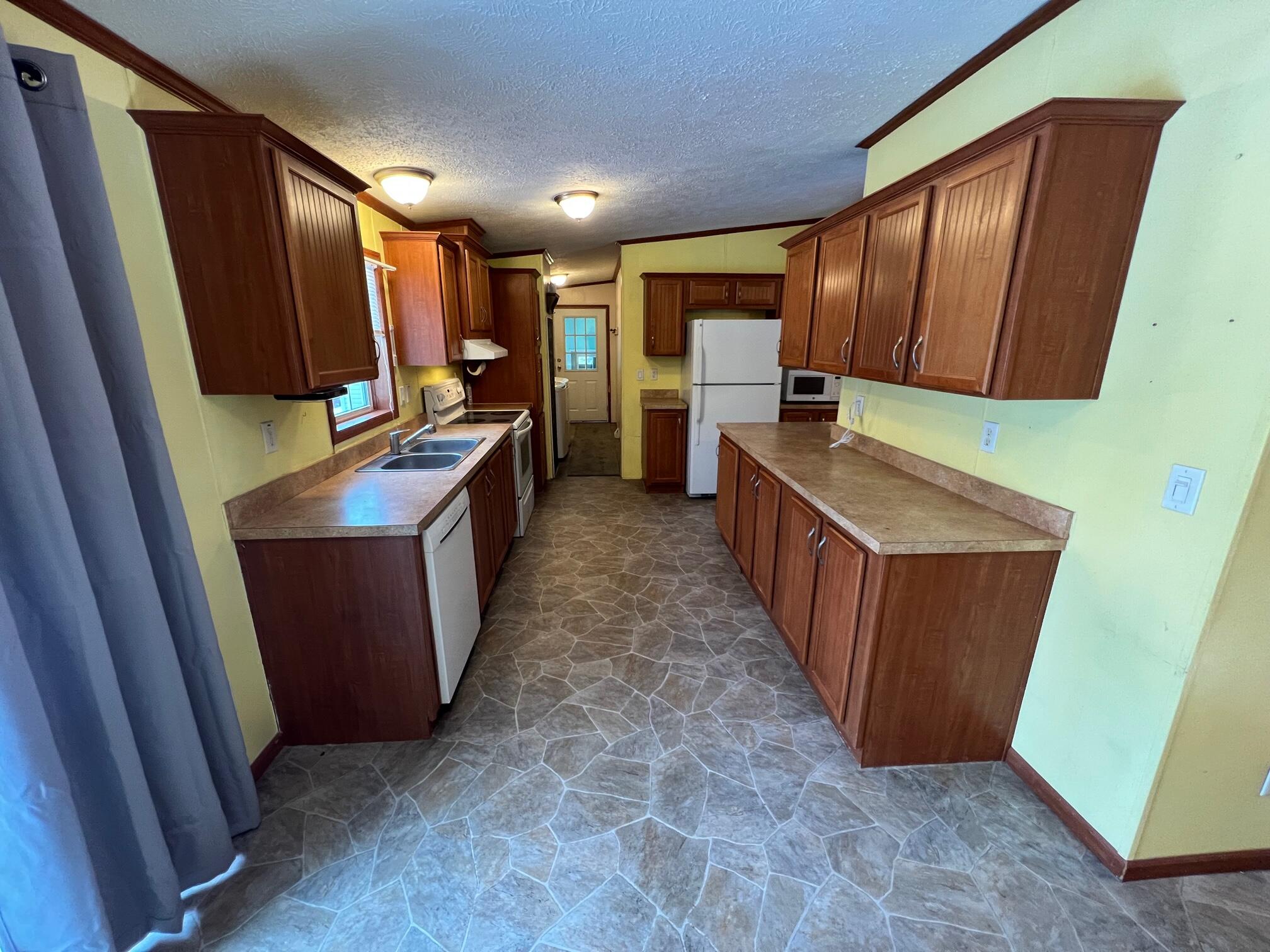 143 Shy Road Palmyra ME 04965