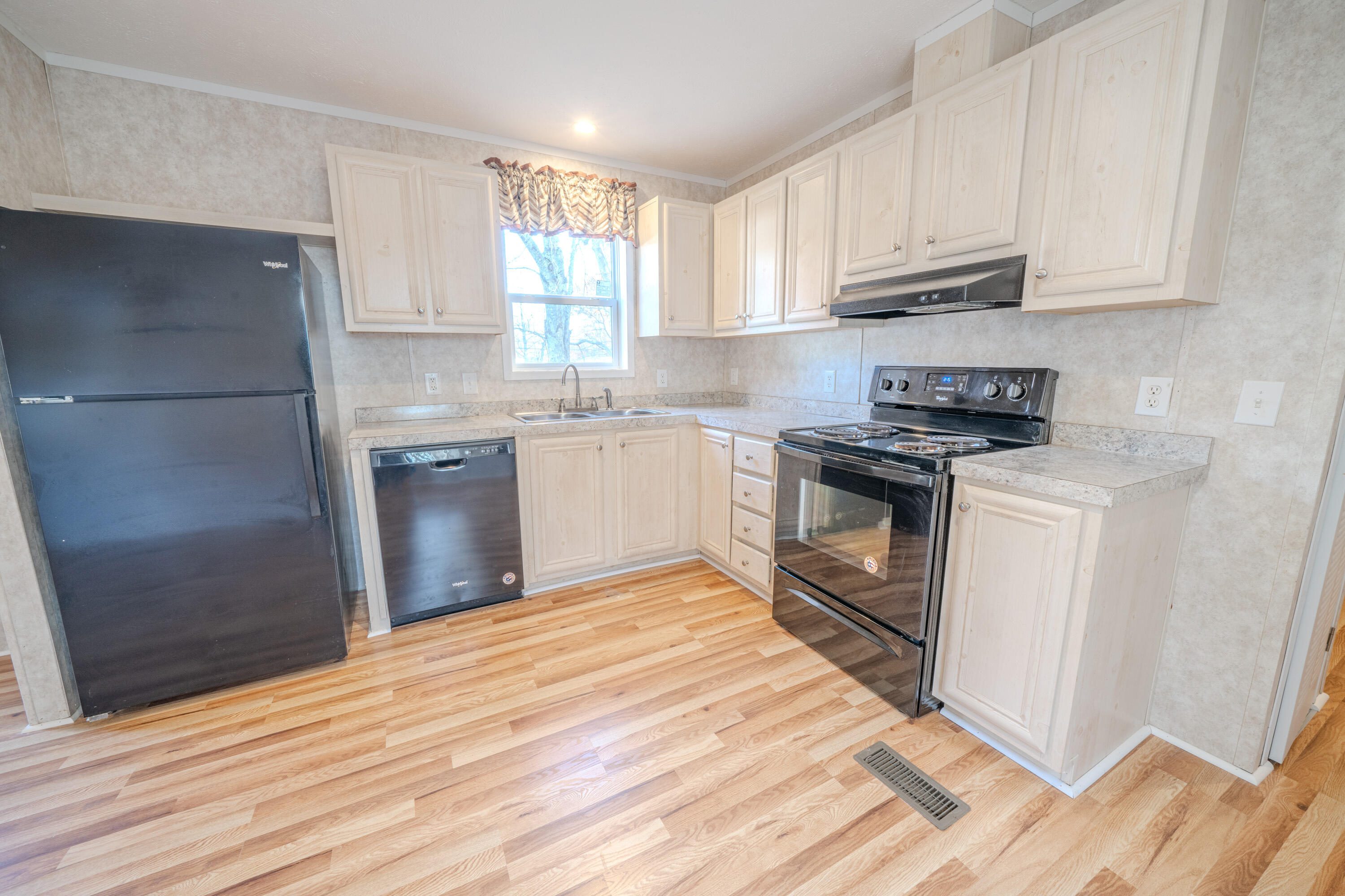 8 Cory Lane Belfast ME 04915