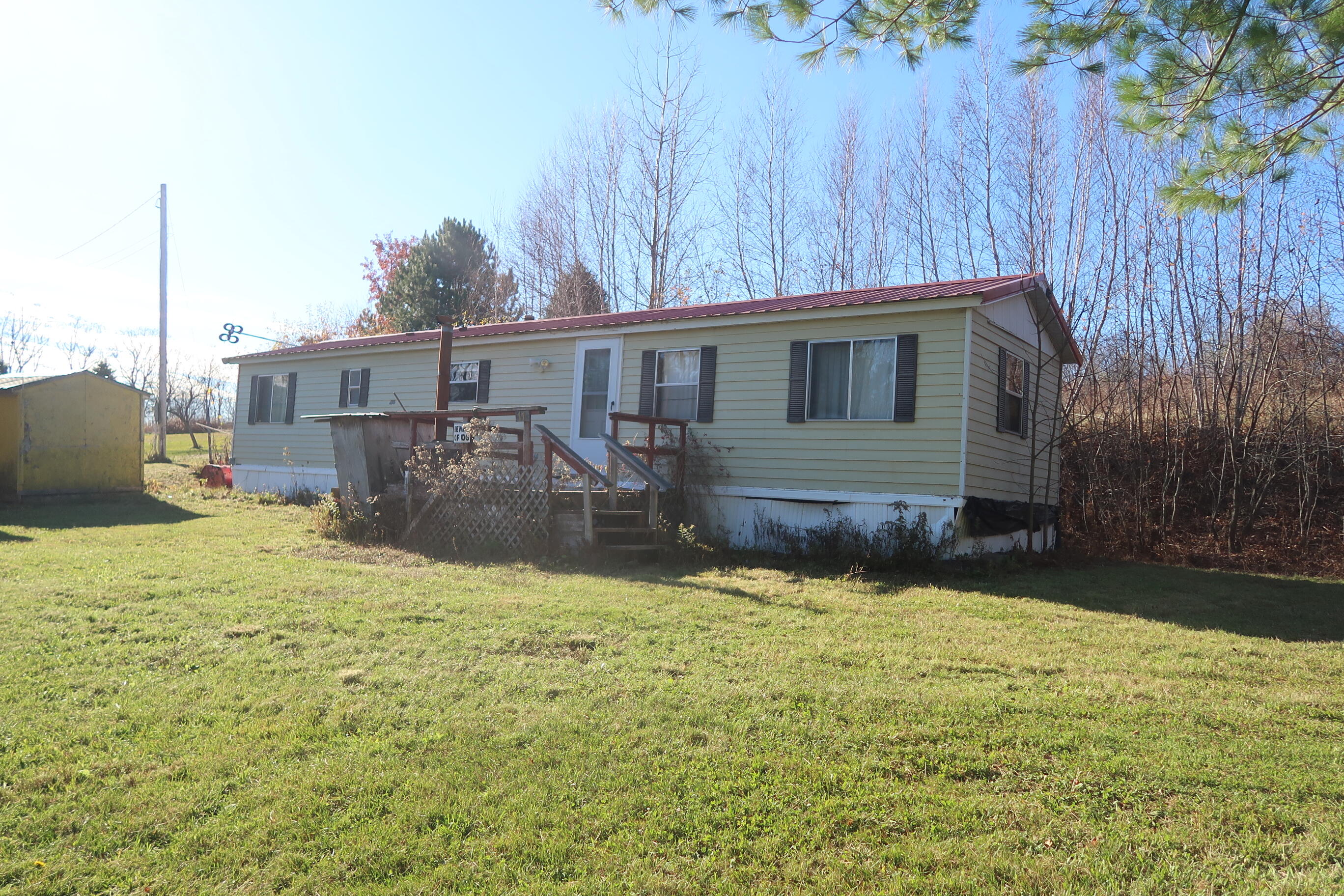 11 Booker Road Gardiner Maine Real Estate Listing MLS 1547985