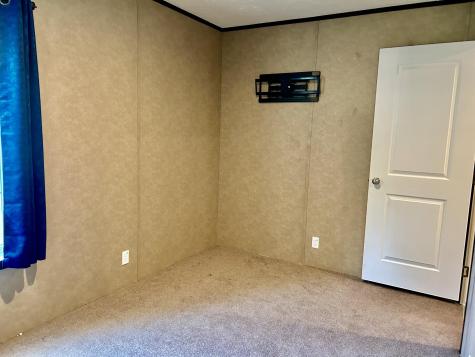 2 Arrowhead Drive Lisbon ME 04250