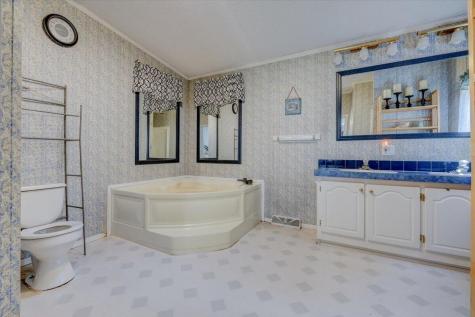 25 Andrew Terrace Limerick ME 04048