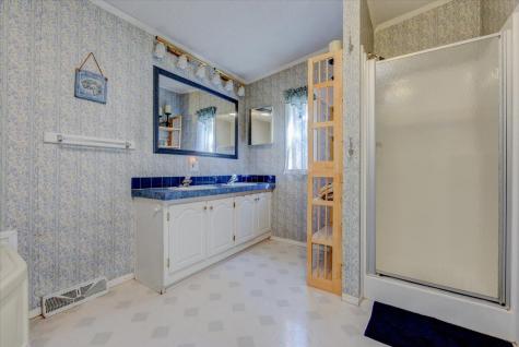 25 Andrew Terrace Limerick ME 04048