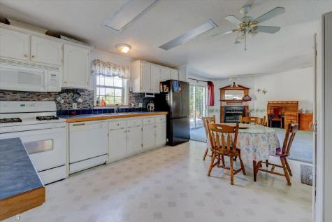 25 Andrew Terrace Limerick ME 04048