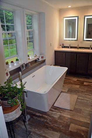 60 Rayville Road Otisfield ME 04270