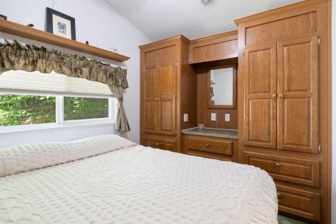 68 Busy Bee Road Naples ME 04055