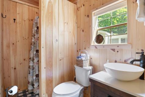 68 Busy Bee Road Naples ME 04055