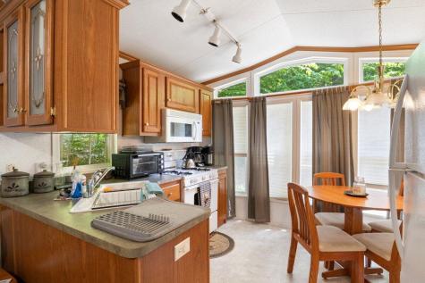 68 Busy Bee Road Naples ME 04055