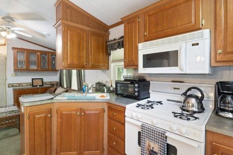 68 Busy Bee Road Naples ME 04055