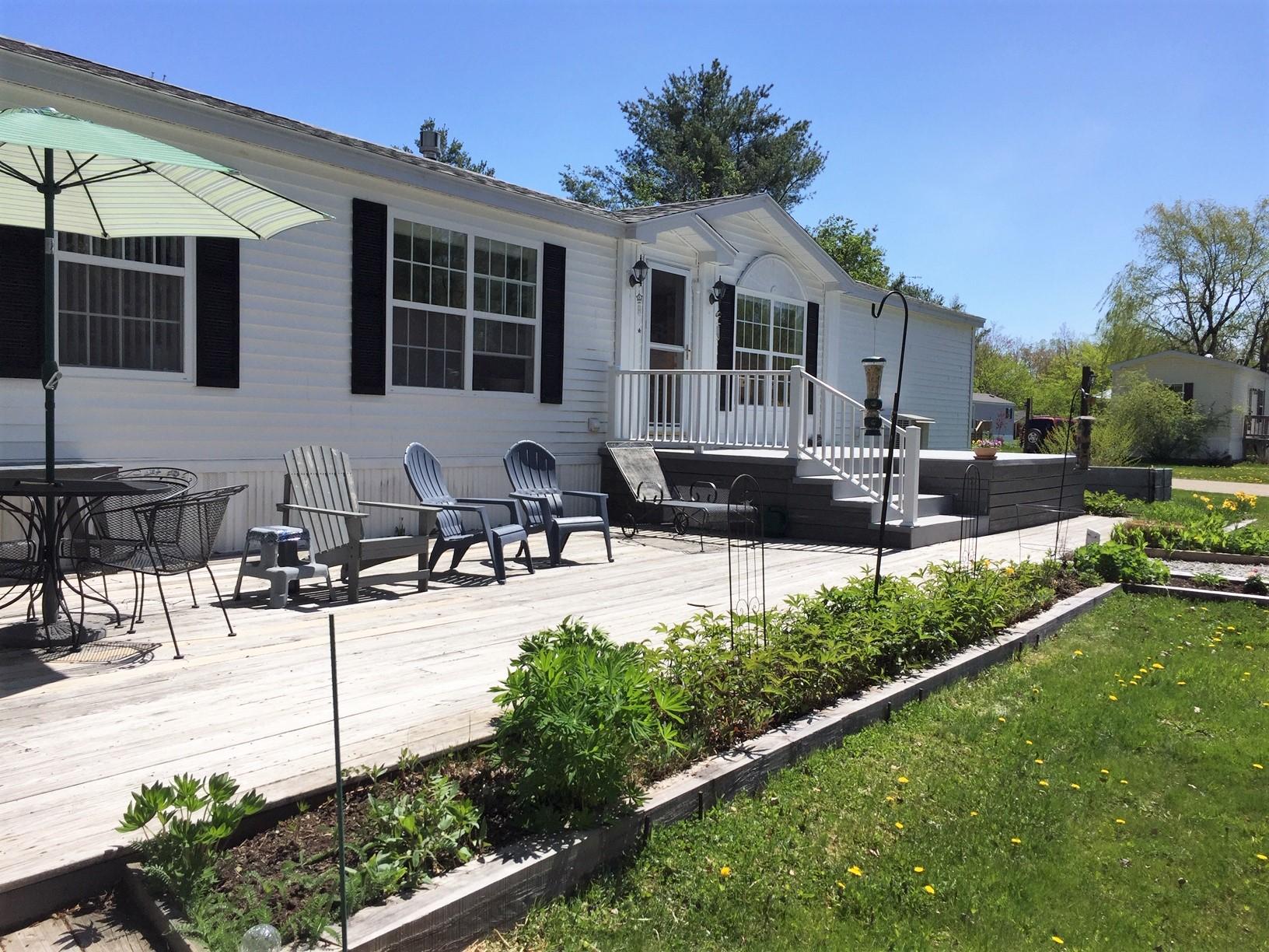 15 Cedar Road Belmont, ME