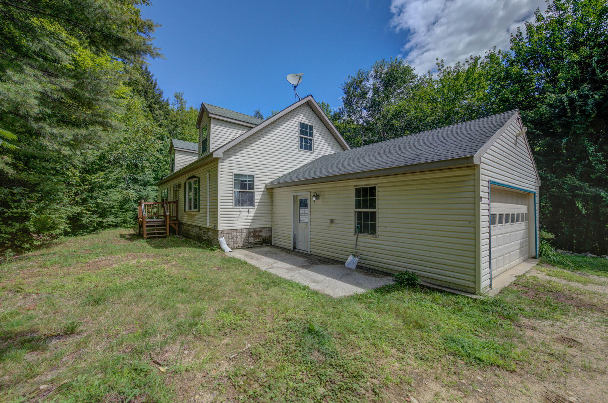 11 Kennedy Drive Norway ME 04268