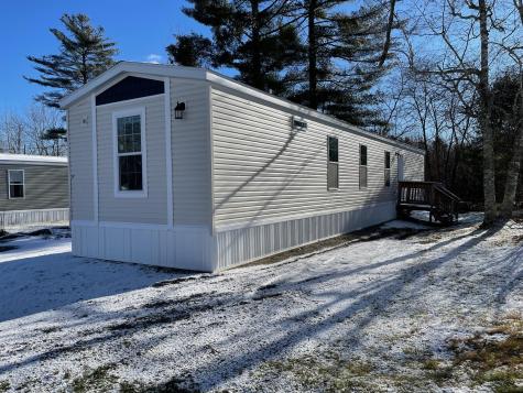 17 Macleod Lane Belfast ME 04915